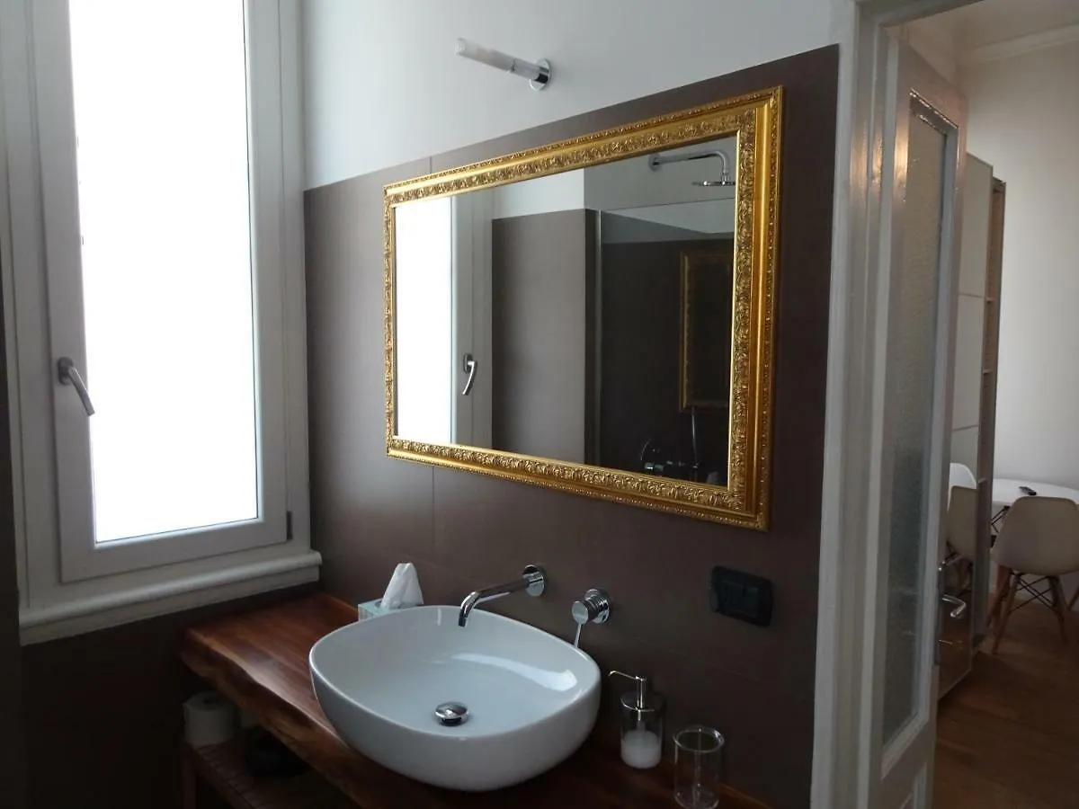 Apartment Blue Design Suite Mailand