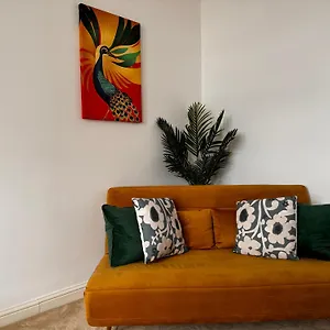  Apartment Serene Ocean Side Btn United Kingdom